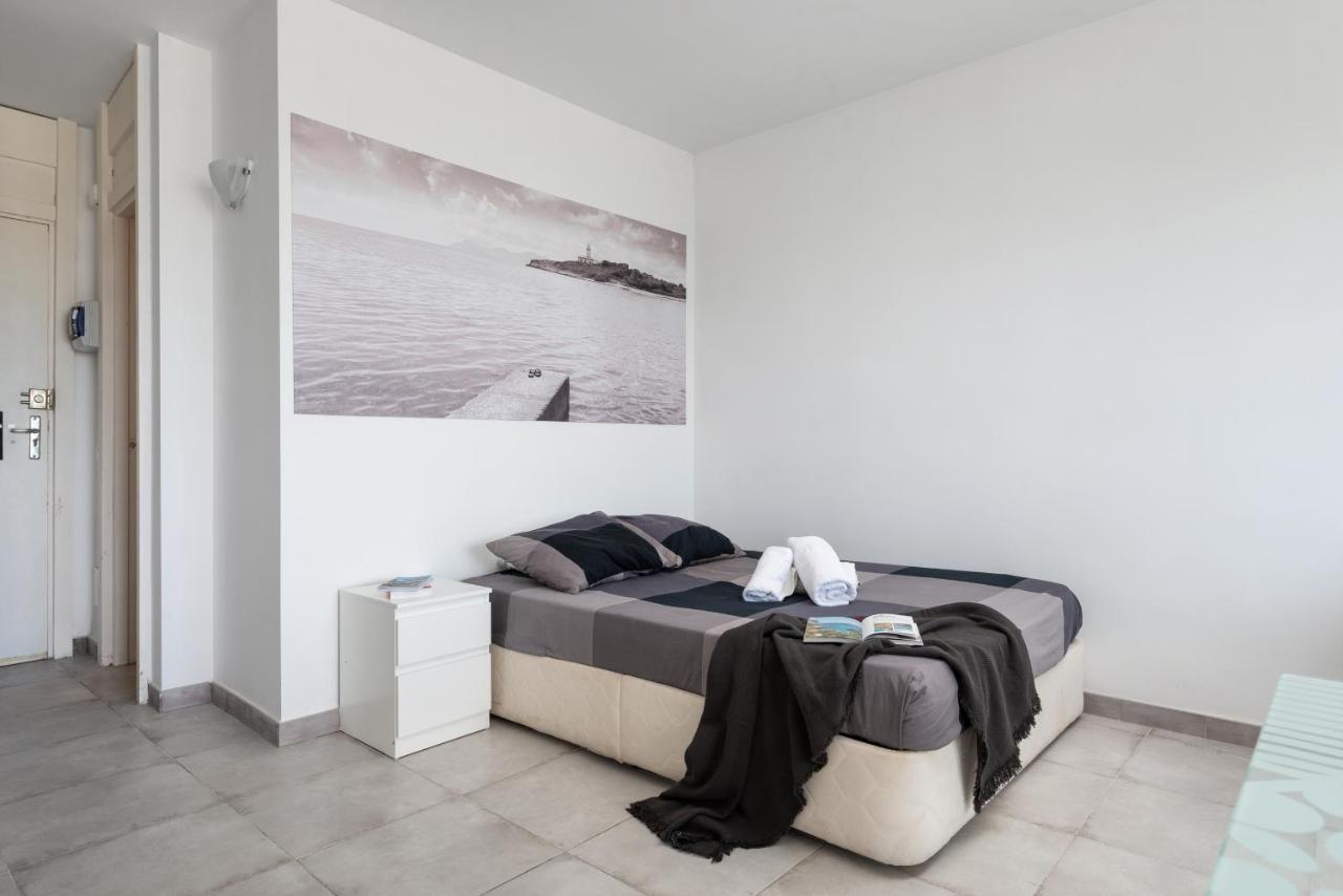 Nice Studio In Siesta 2 In Puerto Alcudia 7 Lägenhet Exteriör bild